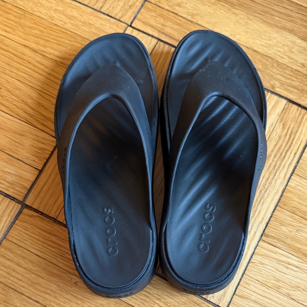 CROCS Getaway Platform Flip Flop